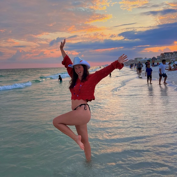 Meet your Posher, Aj - Picture 5 of 9